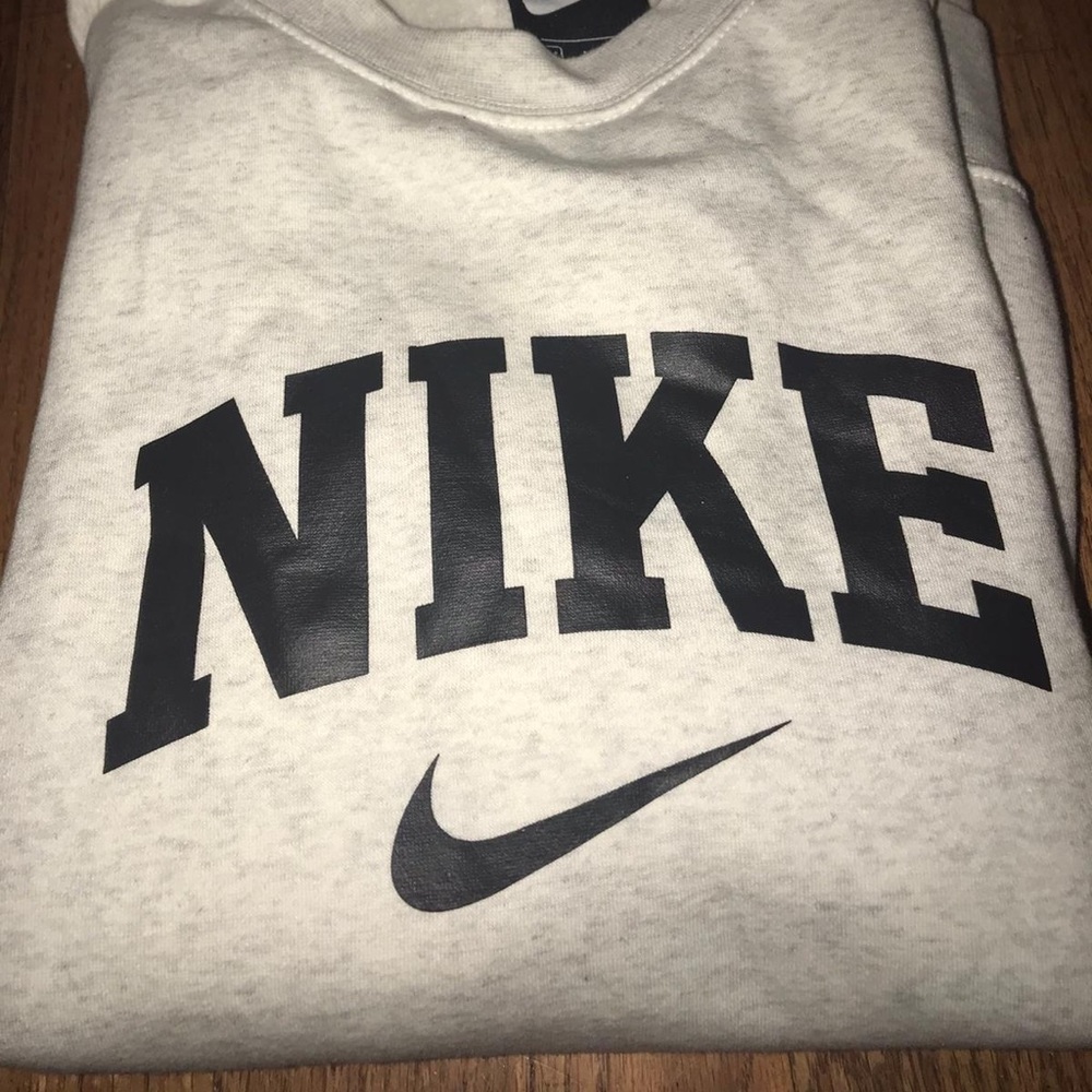 Nike sweatshirt